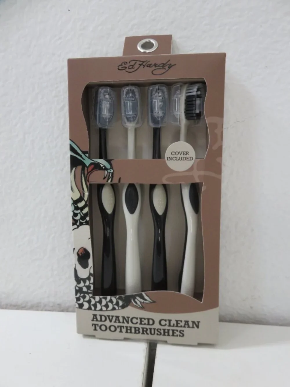 (#115) Ed Hardy Advanced clean 4 pack toothbrushes